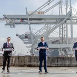 VDL décroche une commande de 77 véhicules à guidage automatique pour le port de Rotterdam
